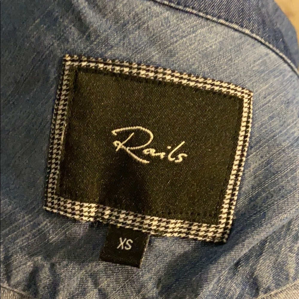 Nwot Rails Denim Button Down Xs - image 3